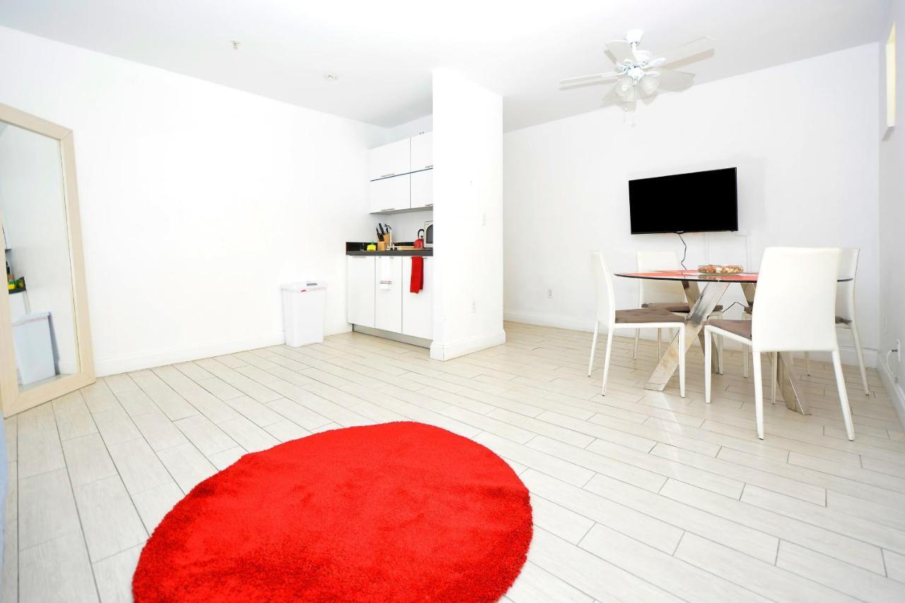Ocean Drive Apartment Suites In Miami Beach Exterior photo